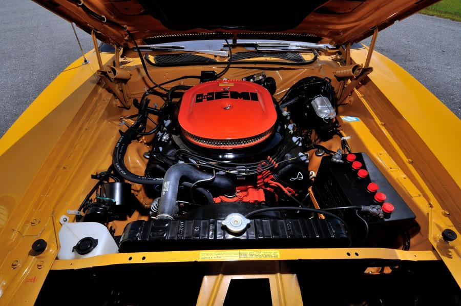  Dodge Charger Super Bee Hemi 1971 года  (фото 13 из 20)